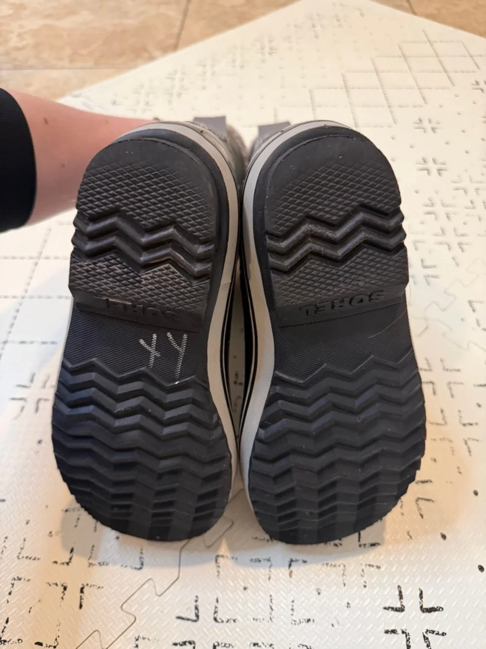 Yoot‎ Pac Nylon WP (Big Kid) size 5